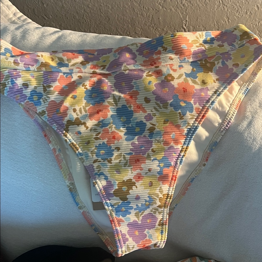 Billabong Floral bikini bottom